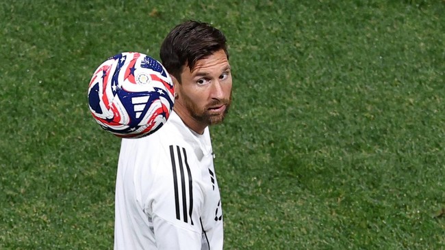 Como Respons Rumor Rekrut Lionel Messi Presiden Como 1907 Mirwan Suwarso menjawab soal rumor klub Serie A itu merekrut bintang Argentina, Lionel Messi.