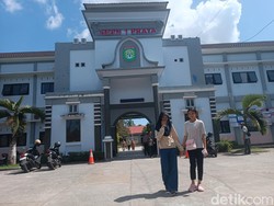 SMPN 1 Praya Masih Jadi Incaran Saat SPMB di Lombok Tengah