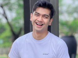 Teuku Ryan Bantah Pacaran dengan Olla Ramlan: Itu Mami Saya
