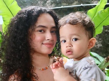 Wizzy Dapat Kejutan Manis Hamil Anak Kedua di Momen Ulang Tahunnya yang Ke-31