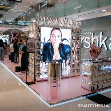 YSL Beauty Ajak B-Nation Rayakan Tren Plumpy Healthy Lips di YSL Podium Loveshine Gloss 2025