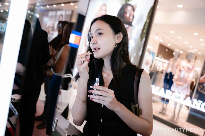 YSL Beauty Ajak B-Nation Rayakan Tren Plumpy Healthy Lips di YSL Podium Loveshine Gloss 2025