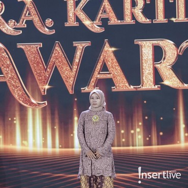 Sosok Zentri Hartantri, Guru Honorer yang Kisah dan Perjuangannya Menginspirasi