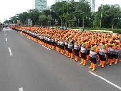 DLH DKI Kerahkan 1.262 Petugas Kebersihan Saat Hari Bhayangkara Ke-79 di Monas