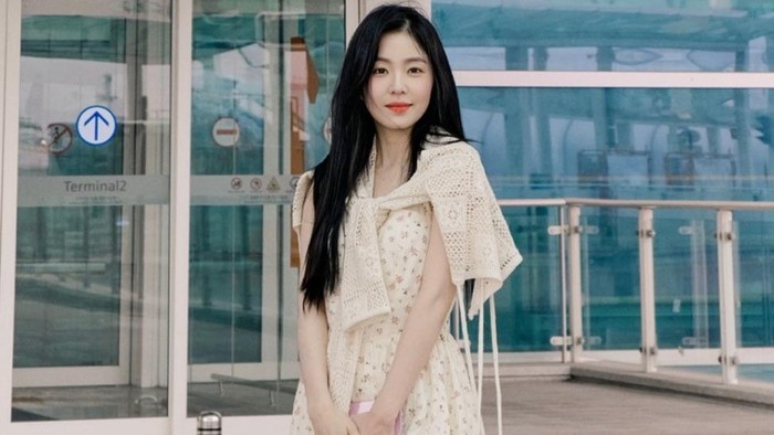 Irene RED VELVET dengan Tas Ikonis Marhen J/ Foto: instagram.com/instagram.com/marhen.j