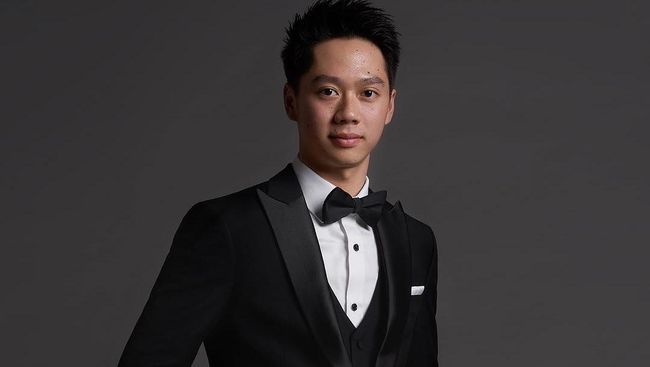 Garang di Lapangan, 7 Gaya Beda Kevin Sanjaya Jadi Direktur di Perusahaan Mertua