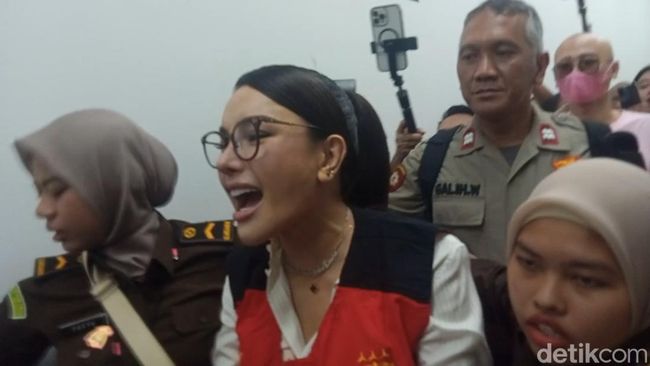 Sidang Lawan Reza Gladys, Nikita Mirzani Sebut Dakwaan JPU Zalim