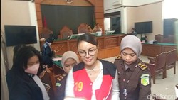 Dengan Suara Bergetar, Nikita Mirzani Ungkap Kerinduan ke Anak di Persidangan