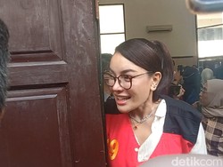 Nikita Mirzani Gak Takut dengan Reza Gladys: Semoga Gantian Habis Ini
