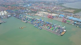 Sah, Pelindo Serahkan Pengelolaan TPK Berlian ke Terminal Teluk Lamong