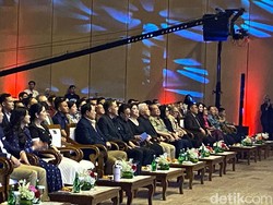 SBY Rilis Video Musik Save Our World, Dihadiri CT hingga Menteri-Waka MPR