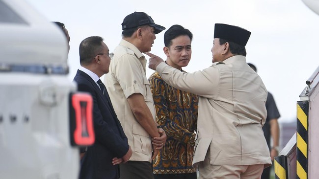 Presiden Prabowo akan memberikan tugas khusus kepada Wapres Gibran untuk percepatan pembangunan dan urusan HAM di Papua.