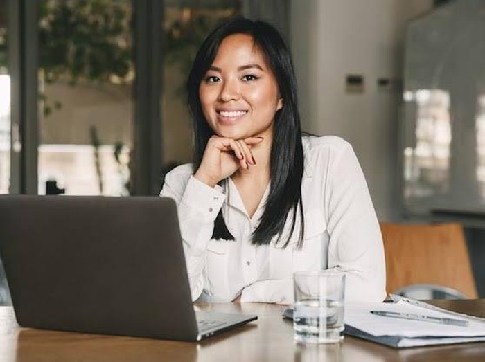 Ada kalanya hasrat akan kekuasaan bisa terasa indah dan memperkaya hidup. Namun, perlu diingat bahwa kekuasaan bukan tentang kendali atas orang lain, melainkan tentang keaslian dan otoritas.