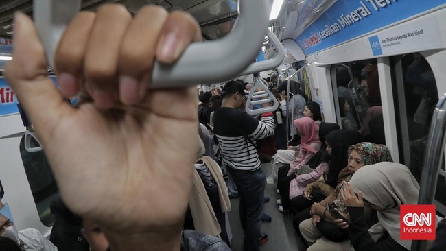 Pemprov Banten uji coba layanan gratis TransBanten hingga Desember 2025. Diharapkan dukung mobilitas pelajar-pegawai Serang dengan sistem pembayaran nontunai.