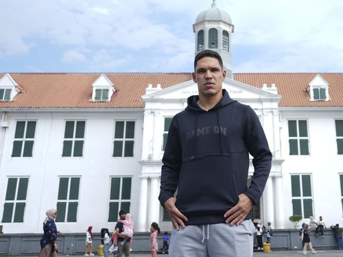 Dirumorkan Gaet Thom Haye, Persija Resmi Kontrak Gelandang Brasil