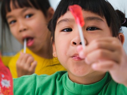 Begini Cara Gula Merusak Otak Anak, Ternyata...