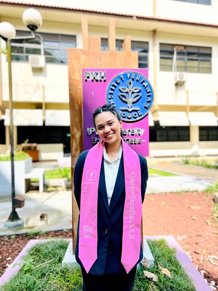 Ikki boshli dildo sorgich chashka bilan porno video Pornografik maslahatlar rasmlar