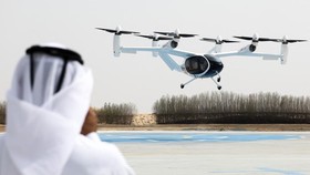 FOTO: Uji Coba Taksi Terbang di Dubai yang Bakal Beroperasi 2026