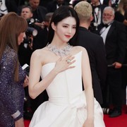 Baru Terungkap, Aktris Korea Han So Hee Hadiahkan Laptop untuk Puluhan Mahasiswa Jurusan Seni