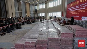 FOTO: Penampakan Uang Tunai Korupsi CPO Disita Kejagung, Kini Rp1,3 T