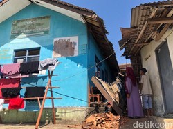 Atap Madrasah di Sukabumi Ambruk, 3 Ruang Belajar Rusak