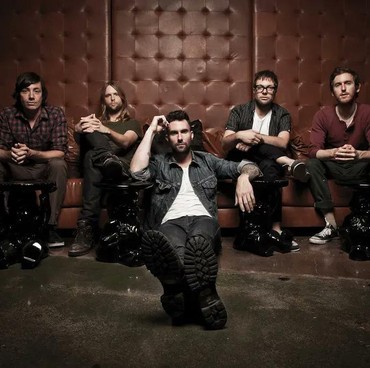 Lirik Lagu Love is Like - Maroon 5 & Lil Wayne