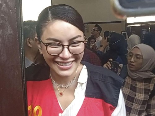 Nikita Mirzani Lapor KPK soal Dugaan Suap ke Penegak Hukum