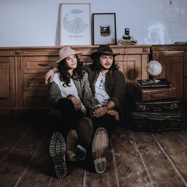 <p>Hal tersebut diketahui langsung melalui beberapa<em> postingan</em> di Instagram pribadinya, seperti foto berikut ketika Ramon memberikan ucapan ulang tahun. &ldquo;Teruntuk CEO di rumah yang sedang berulangtahun: <em>Happy birthday to my favorite superhero</em>!⁣ Selalu sehat, bahagia, dilimpahkan penuh energi kebaikan untuk terus memberi inspirasi baik,&rdquo; ⁣tulis Ramon, dikutip dari laman<em> Instagram@ramonytungka,</em> Rabu (2/7/2025).&nbsp;(Foto: Instagram@ramonytungka)</p>