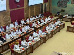 Video: Fadli Zon Digeruduk Koalisi Masyarakat Sipil saat Rapat di DPR