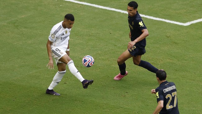 Lengkap sudah delapan tim yang bakal berlaga pada babak perempat final Piala Dunia Antarklub 2025 setelah Borussia Dortmund menang atas Monterrey.