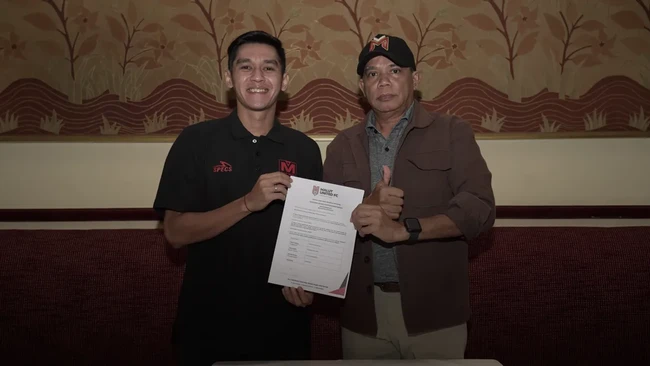 Septian David Maulana resmi bergabung dengan Malut United untuk Liga 1 2025/2026. Dia berharap bisa meraih gelar juara bersama tim.