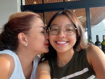 img-title Menanti Kelahiran Cucu Kedua, Soraya Haque: Seterusnya Diberkati