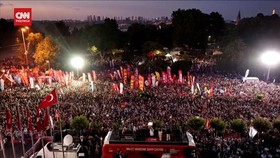 VIDEO: Oposisi Turki Peringati 100 Hari Penahanan Wali Kota Imamoglu