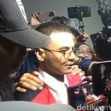 Ditahan atas Kasus Dugaan Tindak Asusia, Vadel Badjideh Fokus Intropeksi Diri