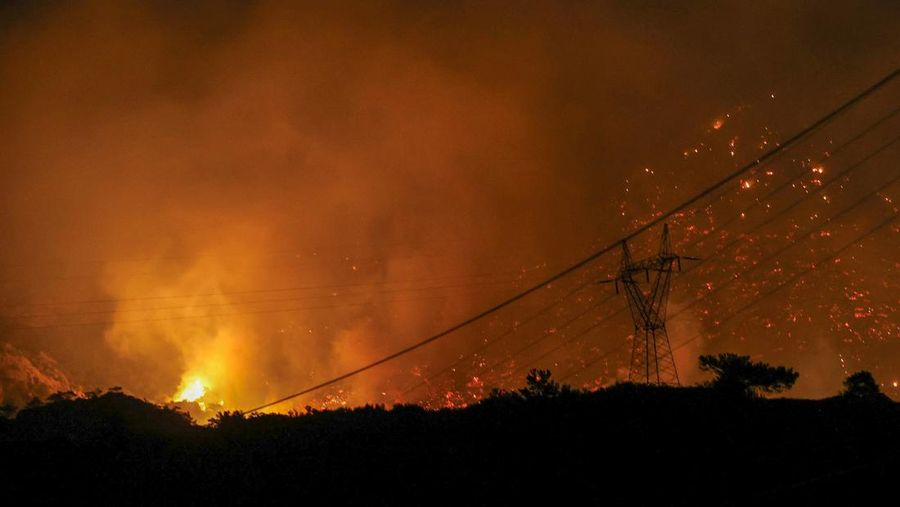 Malapetaka Hantam Negeri Dewa-dewi, Daratan Jadi Lautan Api