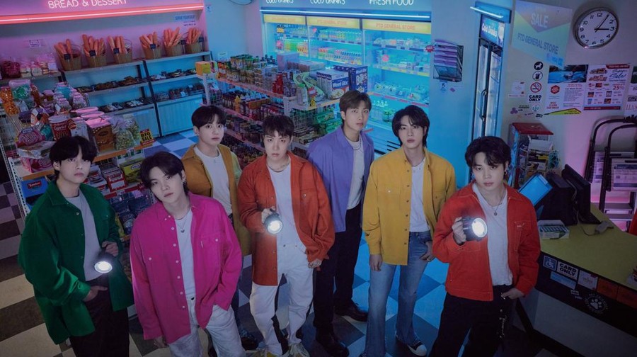 BTS Foto BTS untuk album PERMISSION TO DANCE ON STAGE – LIVE.