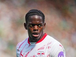 Liverpool Incar Bek RB Leipzig, Memangnya Siap Bayar Mahal?
