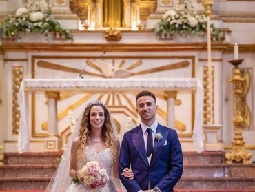 img-title Cinta Diogo Jota & Rute Cardoso Dipisahkan Maut Hanya 2 Minggu Setelah Menikah
