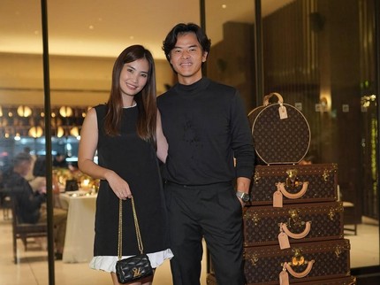 Reaksi Istri Dion Wiyoko Usai Nonton Akting Suaminya di Film Sore, Ternyata...