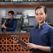 Kerja di Restoran Bisa Bikin Kamu Punya 3 Skill Penting Ini