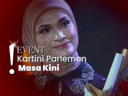Putri Zulkifli Hasan Diganjar RA Kartini Award di Bidang Politik