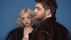 Lirik Lagu Terjemahan On My Mind - Alex Warren featuring Rose BLACKPINK