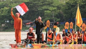 Viral Pacu Jalur Riau, PSG dan AC Milan Ikut-ikutan Aura Farming