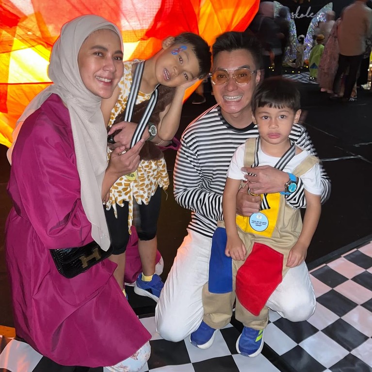 Paula Verhoeven dan Baim Wong