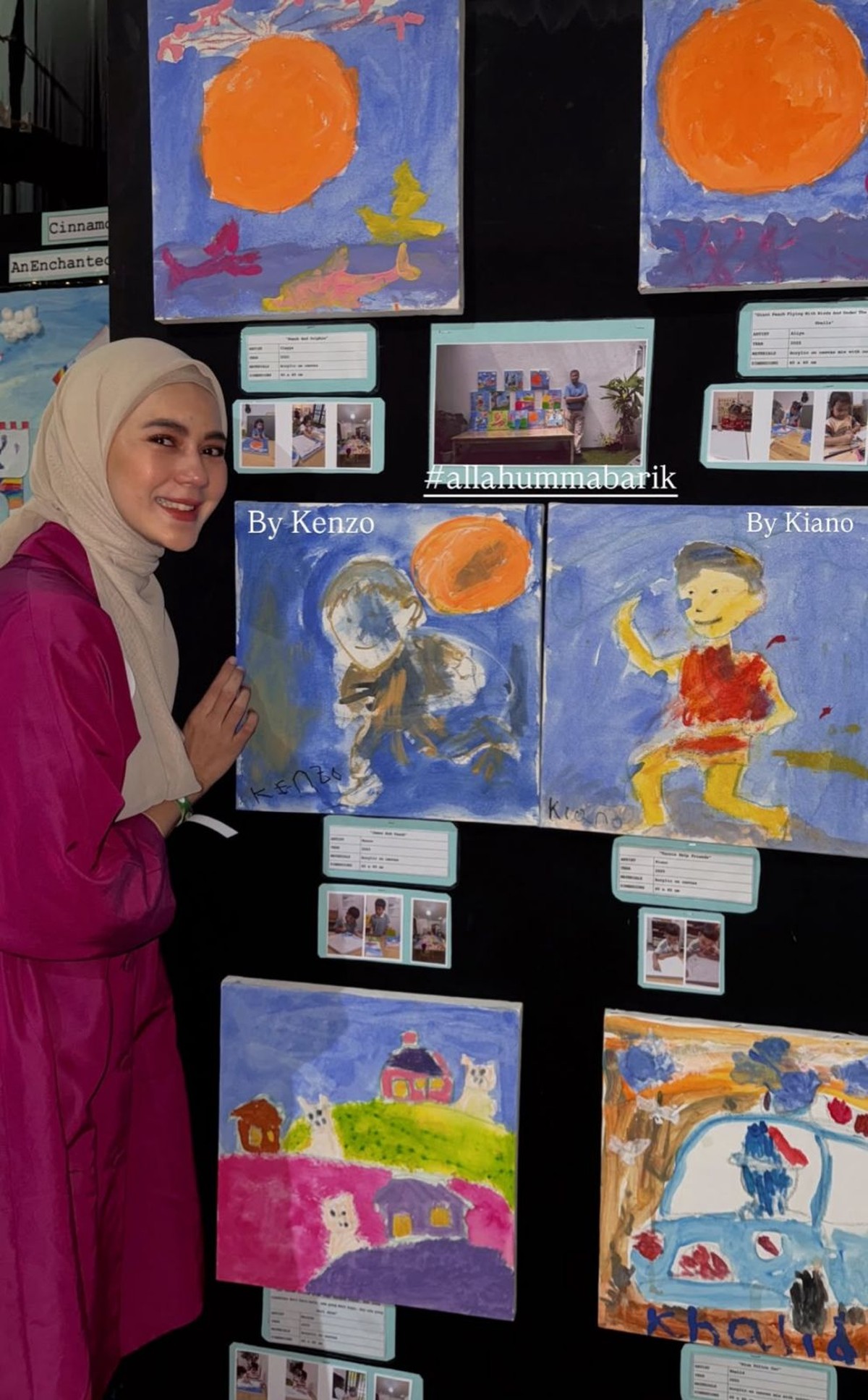 Paula Verhoeven saat hadiri wisuda anak