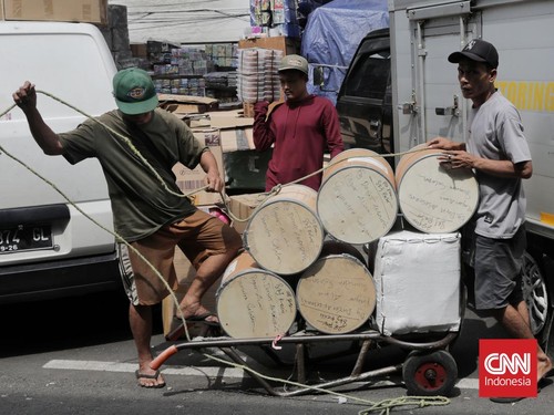 FOTO: Laju Ekonomi RI di Tengah Proyeksi Melambat Tahun Ini