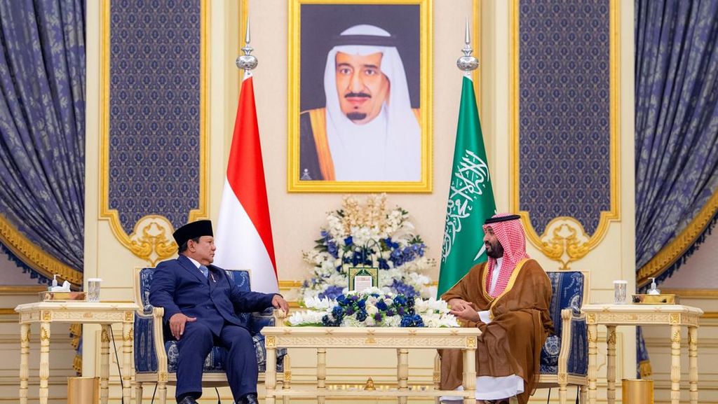 Prabowo Telepon Putra Mahkota MbS saat Timteng Bergolak, Bahas Apa?