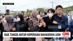 VIDEO: Isak Tangis Antar Kepergian Mahasiswa UGM