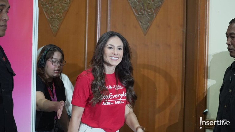 Wulan Guritno Wulan Guritno