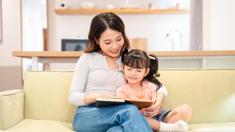 7 Tips Tingkatkan Kemampuan Membaca Anak Menurut Pakar
